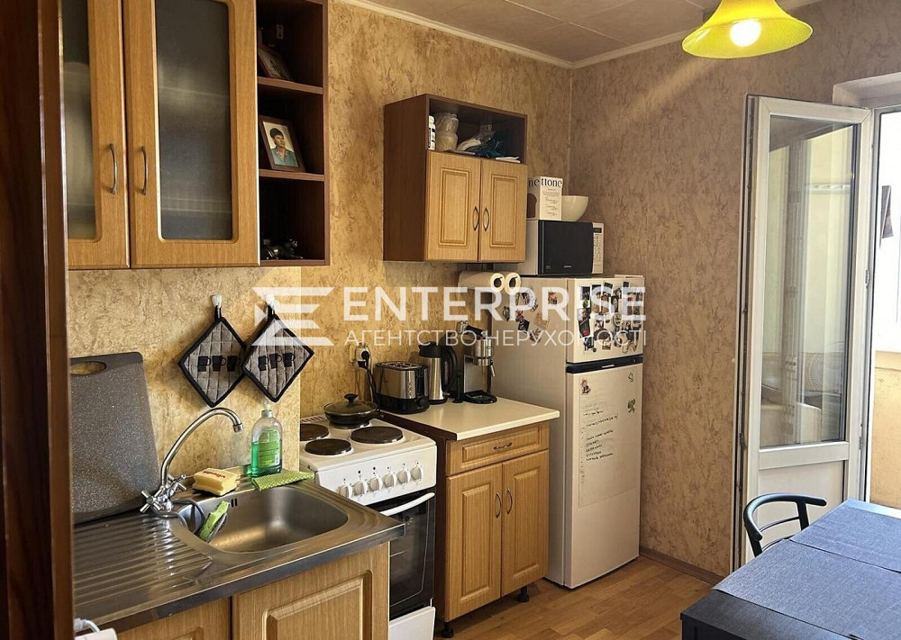 Продаж Квартира 1-кімнатна, 18/22 поверх на вул. Пчелки Елены Киев - изображение 3