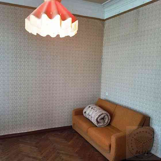 Продаж Квартира 3-кімнатна, 2/5 поверх на Авіаконструктора Антонова вул., 2/32 Київ