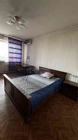 Оренда Квартира 3-кімнатна, 9/16 поверх на вул. Балакірєва Kharkiv