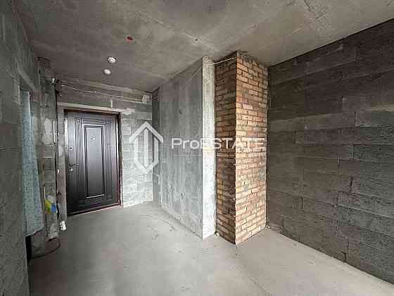 Продаж Квартира 3-кімнатна, 17/21 поверх на вул. Родини Крістерів Київ