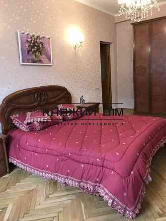 Простора, роздільна 4-х к. Кв. на Липках, м. Арсенальна. № 1128891 Kiev