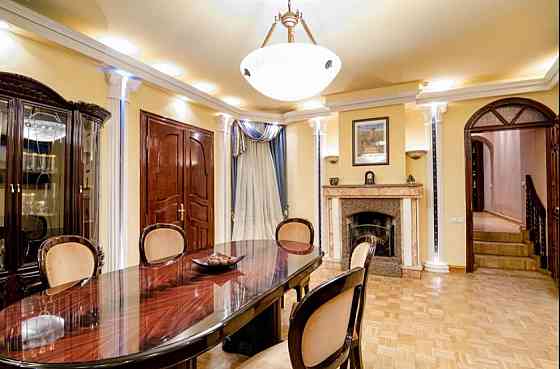 Продаж Квартира 3-кімнатна, 3/3 поверх на вул. Стефаника Василя Львов