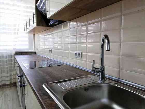 Оренда Квартира 1-кімнатна, 22/25 поверх на Соломії Крушельницької, 15В Киев