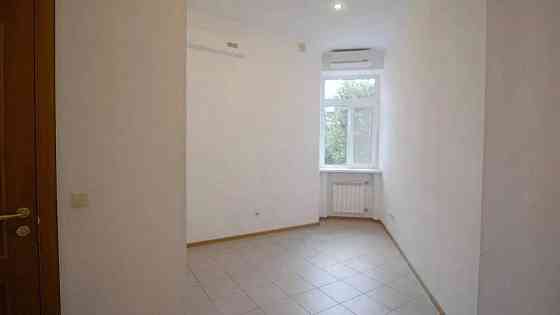 Оренда Квартира 2-кімнатна, 3/6 поверх на ул. Льва Толстого Kiev