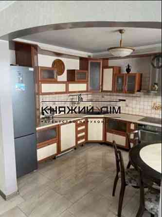 Оренда Квартира 3-кімнатна, 7/18 поверх на Харьковское шоссе Киев