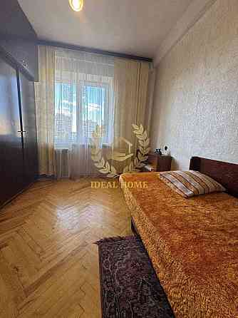 Продається 4-кімнатна квартира у Дніпровському р-ні(метро Лівобережна) Kiev