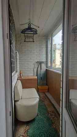 Оренда Квартира 3-кімнатна, 9/9 поверх на пл. Победы Киев