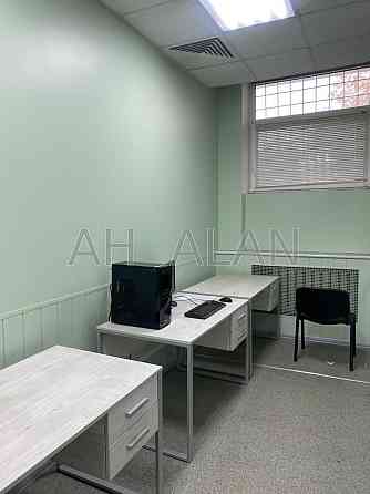 Оренда Будинок 11-кімнатний на Кудрявська вул., 31/33 Київ