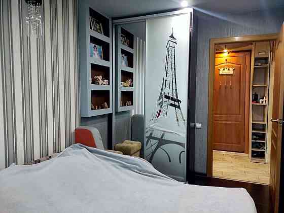 Продаж Квартира 2-кімнатна, 8/9 поверх на Желваковского ул., 6А Днепр