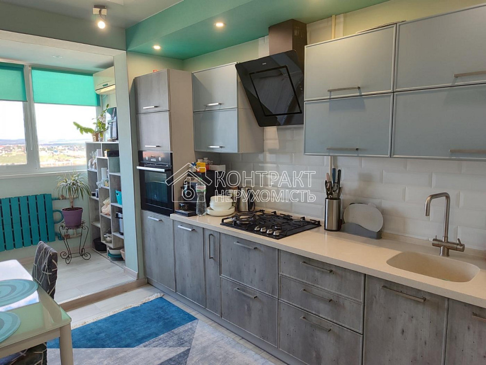 Продаж Квартира 3-кімнатна, 6/9 поверх на вул. Жуковського Kharkiv - photo 1