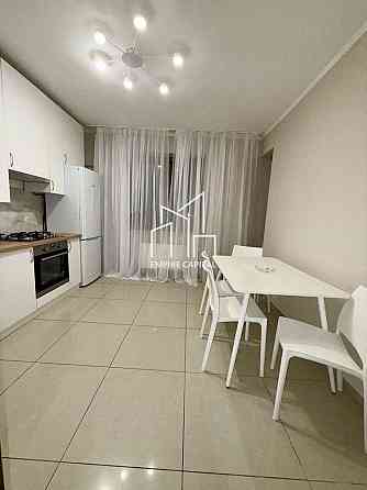 Продаж Квартира 2-кімнатна, 3/5 поверх на вул. Павла Тичини Zymna Voda