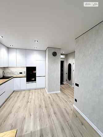 Продаж Квартира 1-кімнатна, 25/25 поверх на Родини Крістерів вул., 14 Киев