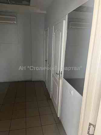 Оренда торгове приміщення на Ахматової Анни вул., 14А приміщень - 1, поверх - 2/2 Kiev