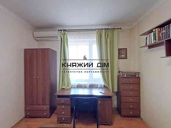 Продаж Квартира 2-кімнатна, 6/16 поверх на Анны Ахматовой ул. Київ