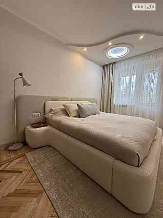 Продаж Квартира 3-кімнатна, 2/9 поверх на Космонавтів Vinnytsya