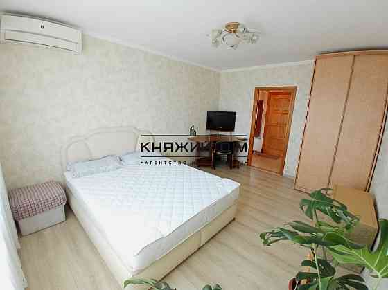 Оренда Квартира 2-кімнатна, 14/16 поверх на Бажана Николая просп. Kiev