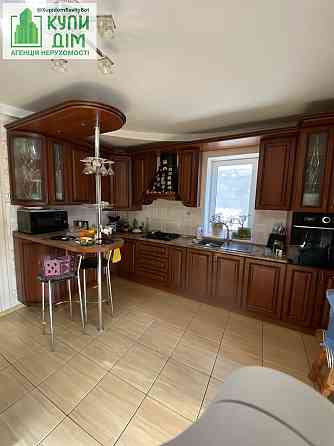 Продаж гарного будинку 230м2 Кропивницький