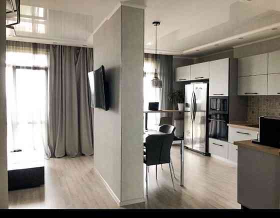 Продам 2-х поверхову квартиру на Райдужному Одеса