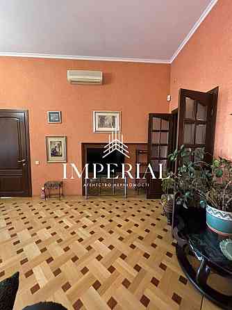 Оренда Квартира 3-кімнатна, 5/5 поверх на вул. Лютеранська Київ