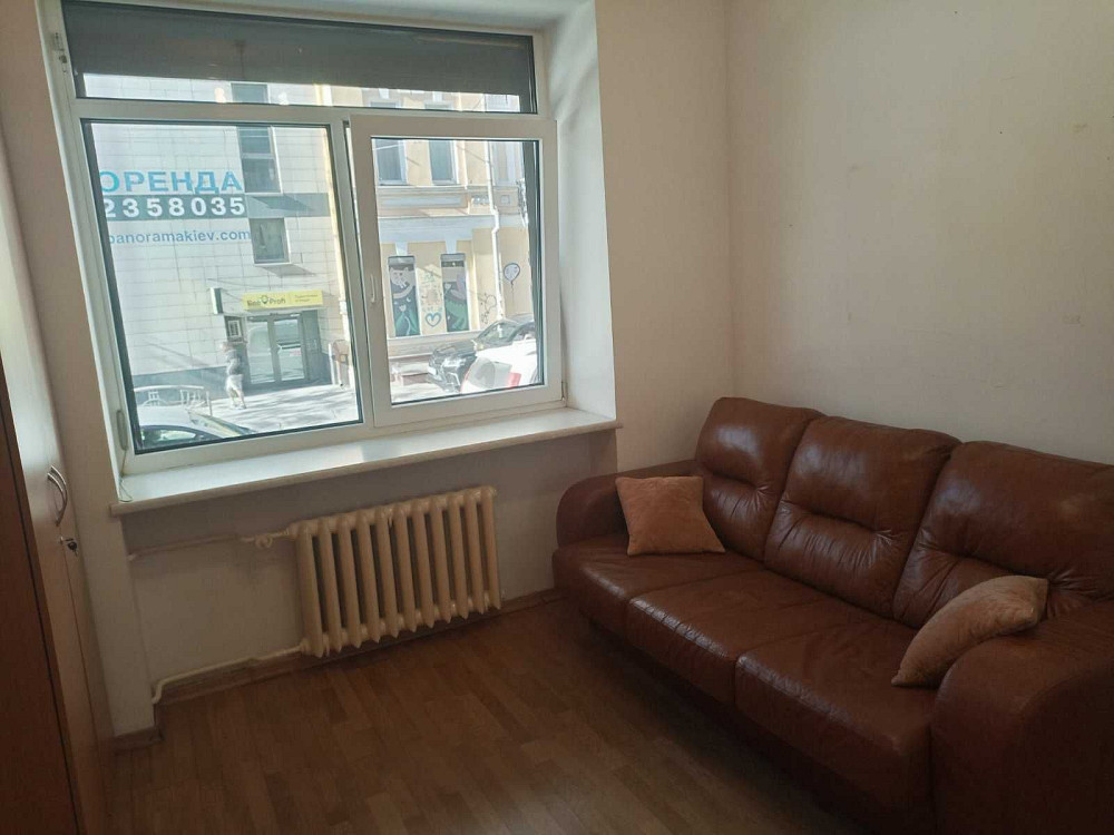 Продаж Квартира 1-кімнатна, 1/4 поверх на Велика Житомирська вул., д. 17 Kiev - photo 1