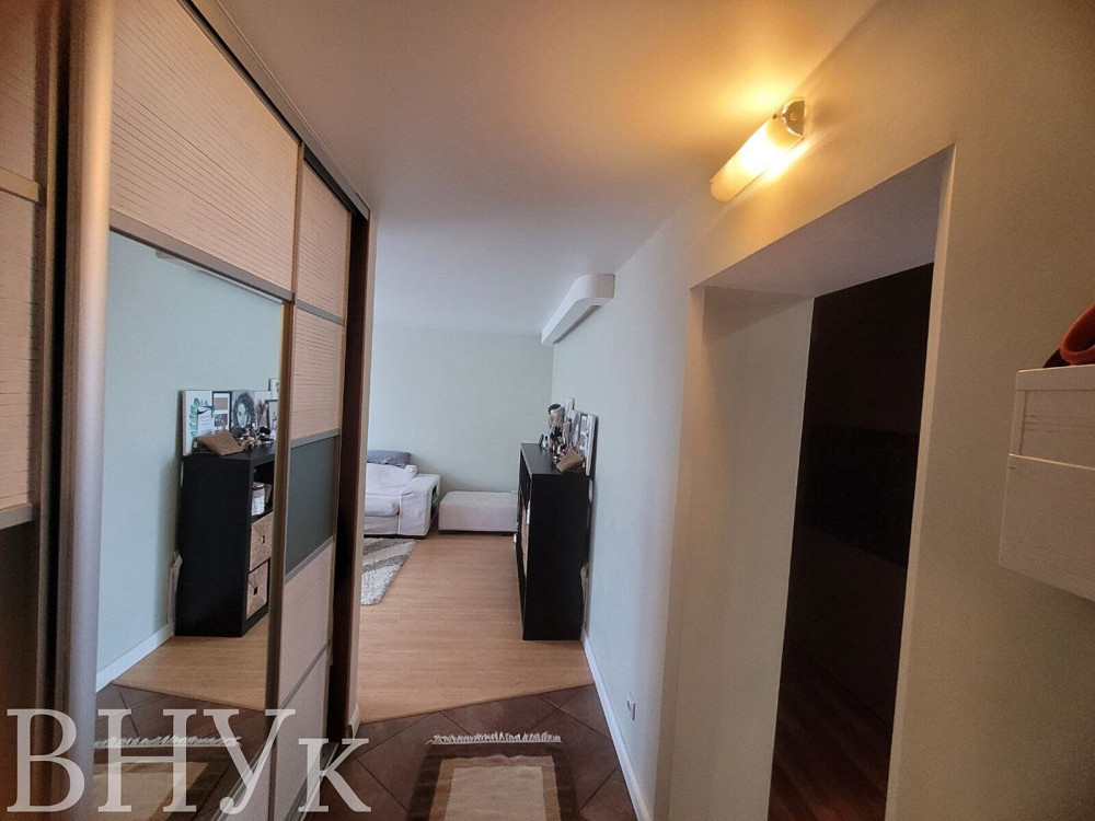 Продаж Квартира 4-кімнатна, 5/5 поверх на Відродження Luts'k - photo 16