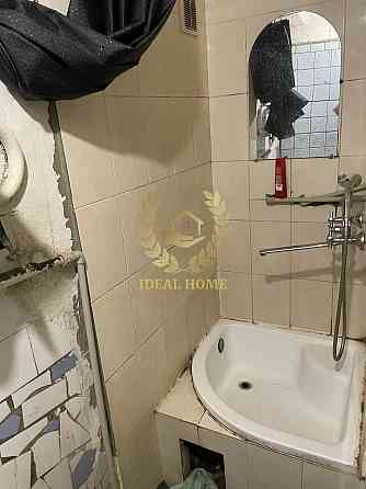 Продаж Квартира 4-кімнатна на Мирослава Поповича ул., 8 Киев