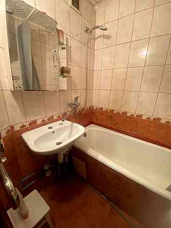 Оренда Квартира 2-кімнатна, 1/9 поверх на Олександра Попова, 11 Київ