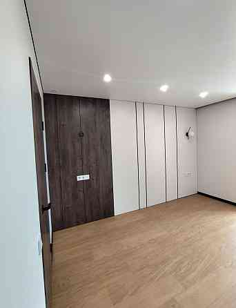 Продаж 1к Квартира 44 кв.м Домбровського Житомир