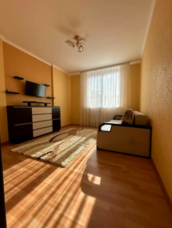 Оренда Квартира 2-кімнатна, 13/16 поверх на вул. Степана Рудницького, 3/7 Київ