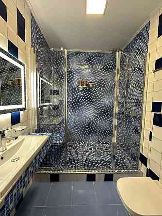 Оренда Квартира 4-кімнатна, 10/11 поверх на Двірська Крихівці