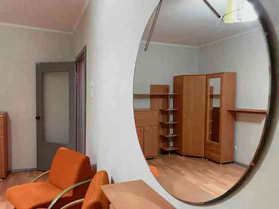 Оренда Квартира 1-кімнатна, 16/16 поверх на ул. Урловская, 9 Киев