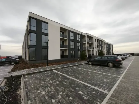 Продаж 1к Квартира 39 кв.м Волошкова 32 Сторожниця