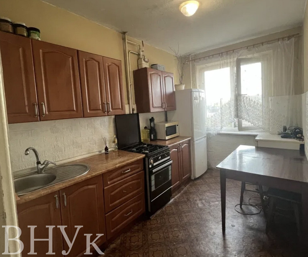 Продаж Квартира 3-кімнатна, 4/9 поверх на Міцкевича Uzhhorod - photo 1