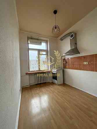 Продаж Квартира 2-кімнатна на Василия Тютюнника ул., 32 Kiev