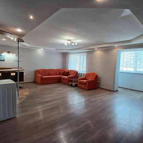 Большая 3-комнатная квартира с ремонтом Таирова Одеса