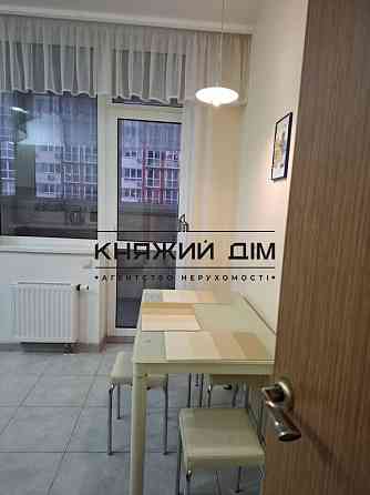 Оренда Квартира 1-кімнатна, 6/25 поверх на Драгоманова ул. Kiev