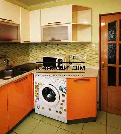 Продаж 3-х к. квартири в центрі Києва м. Університет. № 21145717 Київ