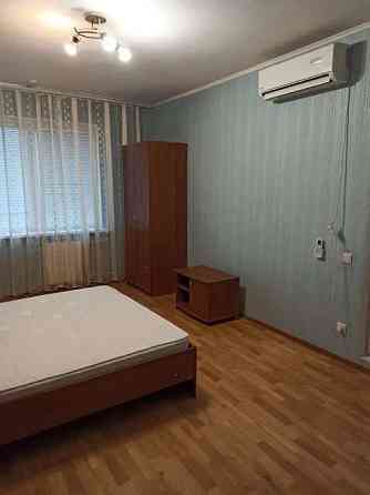 Оренда Квартира 2-кімнатна на ул. Урловская, 34 Київ