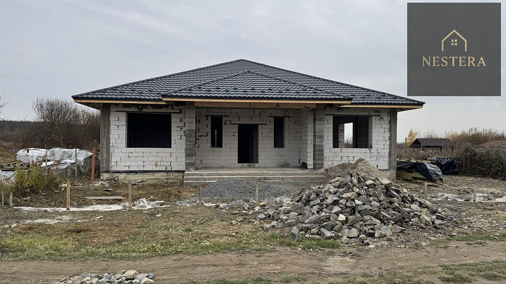 Продаж Будинок 3-кімнатний на Волошина вул., 1 Ужгород - фото 1