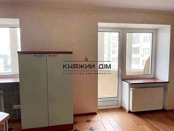 Продам двухэтажную 3-х. ком.кв. на Оболонской наб. Код: 21141726 Київ
