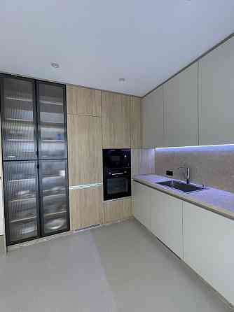 Продаж Квартира 3-кімнатна, 1/10 поверх на Виноградна Івано-Франківськ