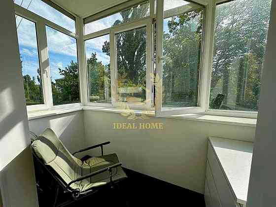 Продаж Квартира 2-кімнатна на Ивана Светличного ул., 4 Киев