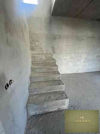 Продаж Будинок 4-кімнатний на вул. Вишнева Колоденка