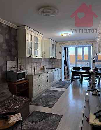 Продаж Квартира 3-кімнатна, 6/6 поверх на Лінтура П. Uzhhorod