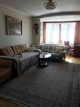 Оренда Квартира 1-кімнатна, 5/27 поверх на вул. Анни Ахматової, 13 Киев