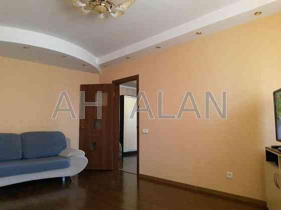 Продаж Будинок 3-кімнатний на Руденко Лариси вул., 3А Kiev