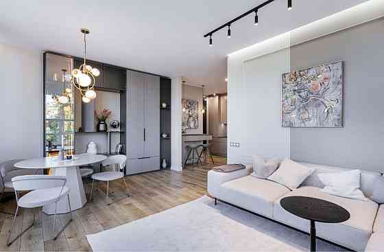 Продаж Квартира 3-кімнатна, 7/23 поверх на Жилянська вул., д. 68 Киев