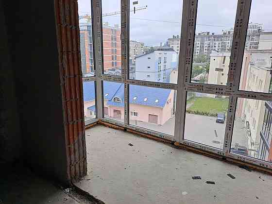 Продаж 2к квартири 74.7 кв. м на вул. Торговиця Тернопіль