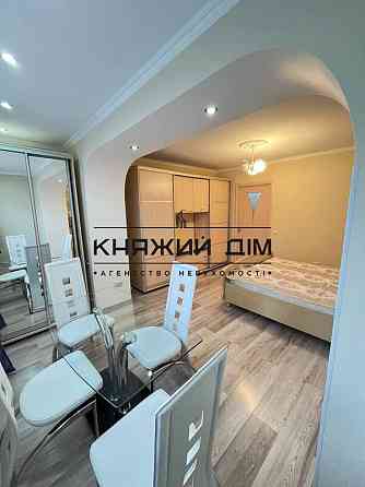 Оренда 2 кім. розд. на Антоновича в Центрі м. Олімпійська Код об 1152760 Киев