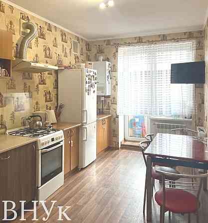 Продаж Квартира 3-кімнатна, 6/6 поверх на вул. Чайковського А. Тернопіль